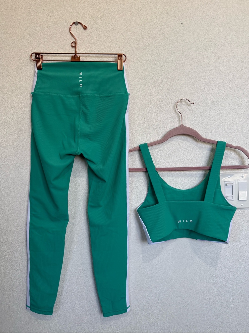 WILO Matching Activewear Set Green Ribbed Leggings & Sports Bra Colorblock S - Picture 4 of 8